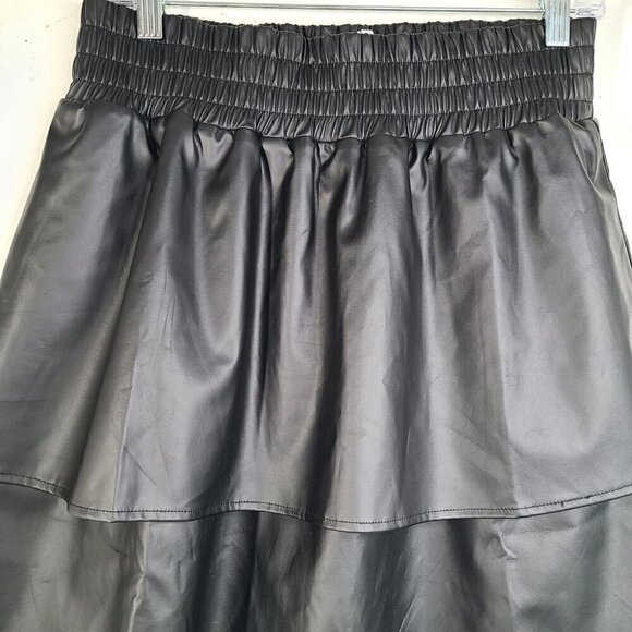 Anthropologie THML Black Layered Pleated Vegan Leather Pull on Skater Skirt - Picture 5 of 7